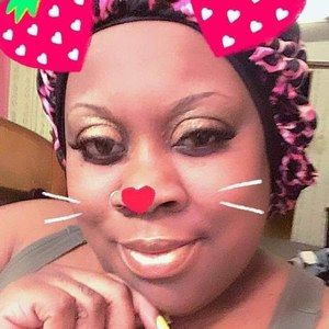 Meet your Posher, Meshelle